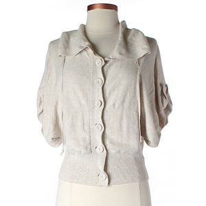 2/$20 🎈 Guess Cream Colored Short Sleeve Cardigan